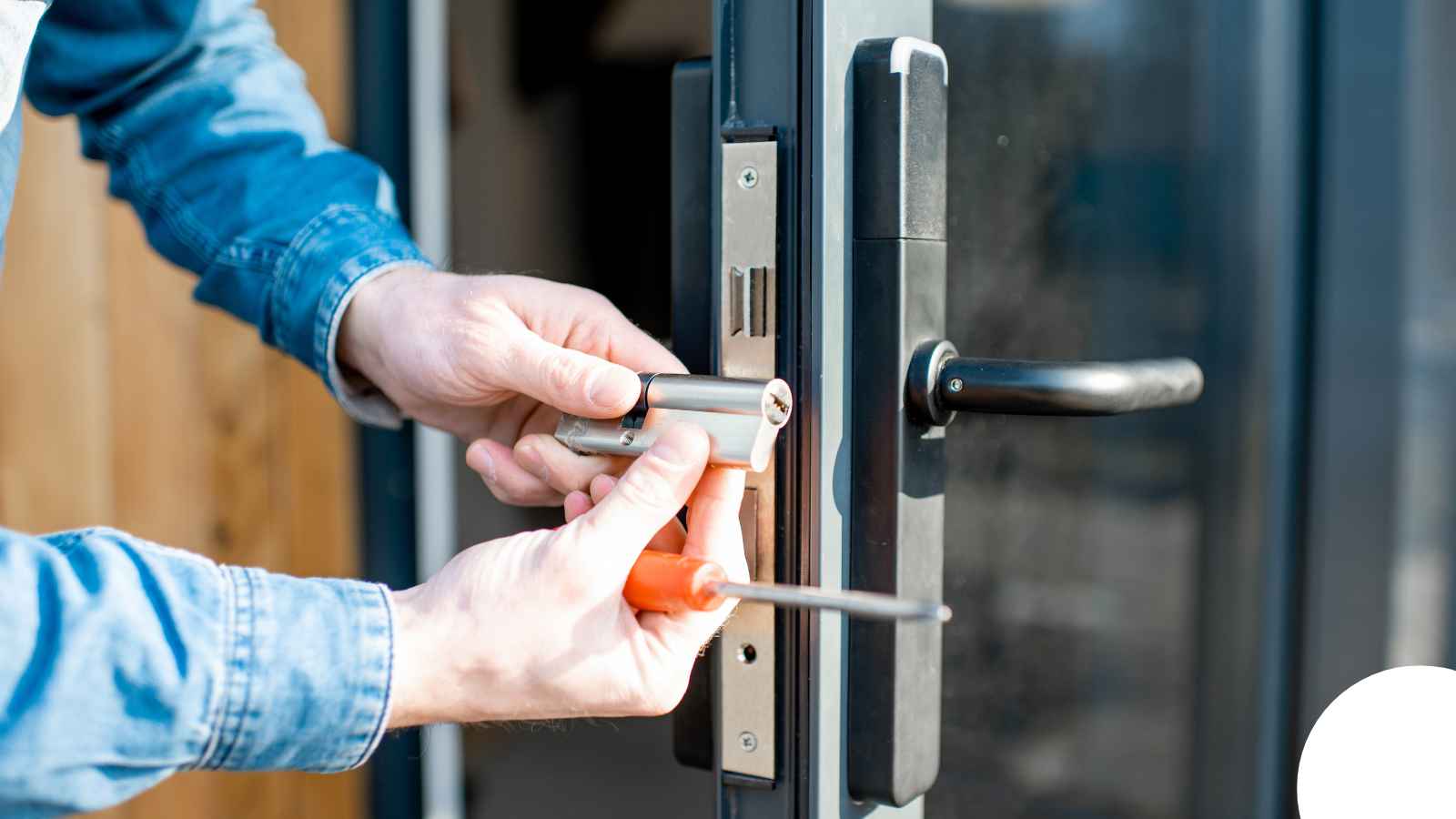 Locksmith in Clarksville, TN — Car Door Lock Repair Clarksville